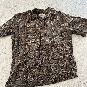 Men’s Hawaiian shirt. One of a kind. Size large. 100% cotton.